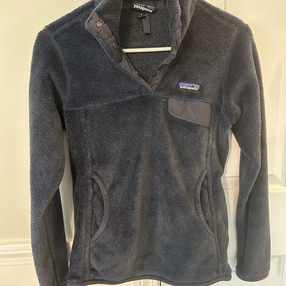 Patagonia Navy Fleece Pullover
